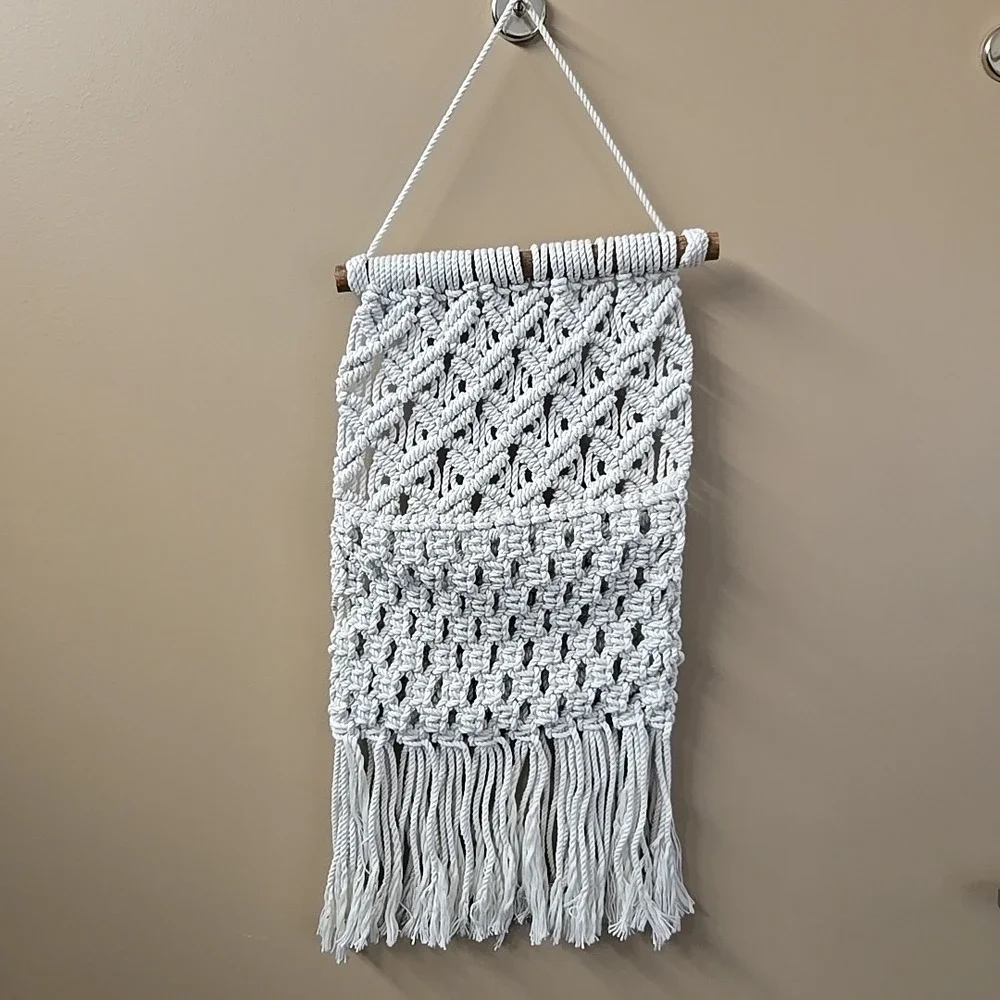Macrame Boho Wall Hanging Wall Pocket, 10x26